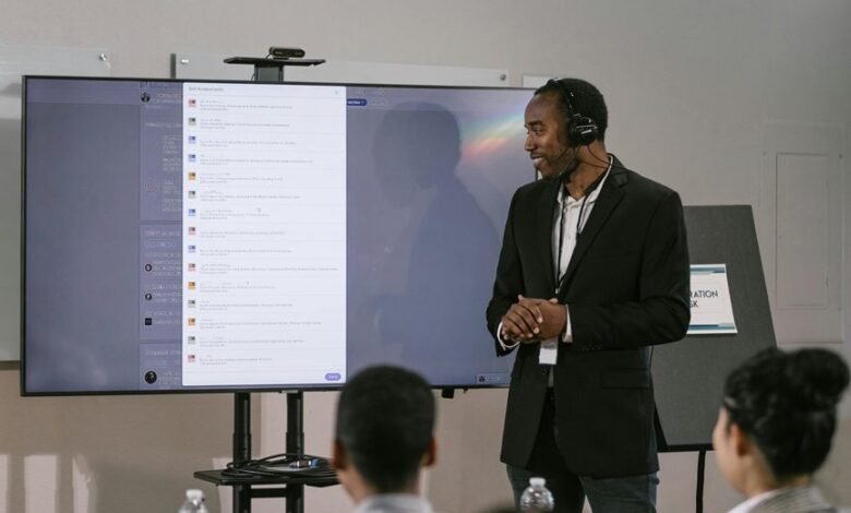 identifying online target audience